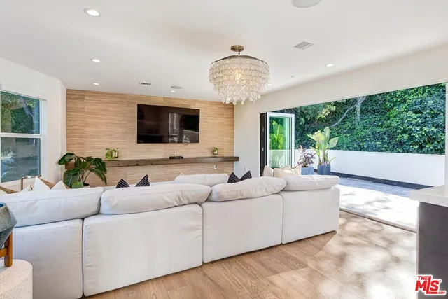 $11,500 | 3350 Coy Drive, Sherman Oaks, CA 91423