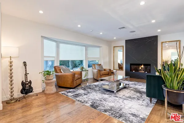$9,500 | 3350 Coy Drive, Sherman Oaks, CA 91423