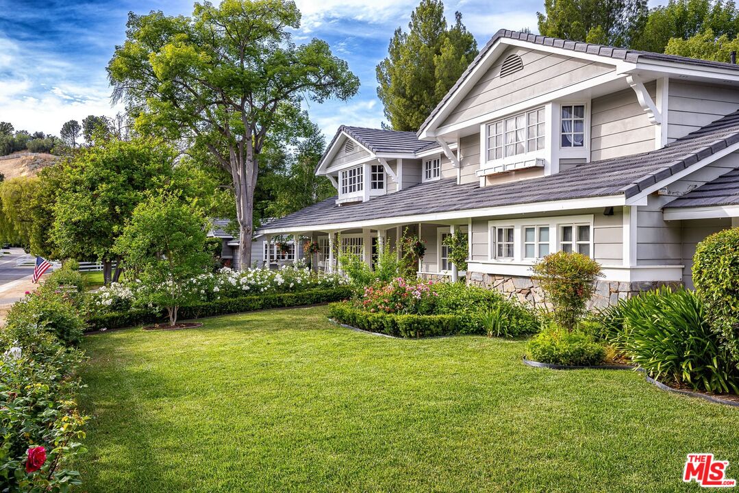 24317 Bridle Trail Road Hidden Hills, CA 91302 - Photo 14 of 37