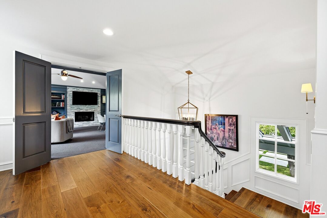 24317 Bridle Trail Road Hidden Hills, CA 91302 - Photo 18 of 37