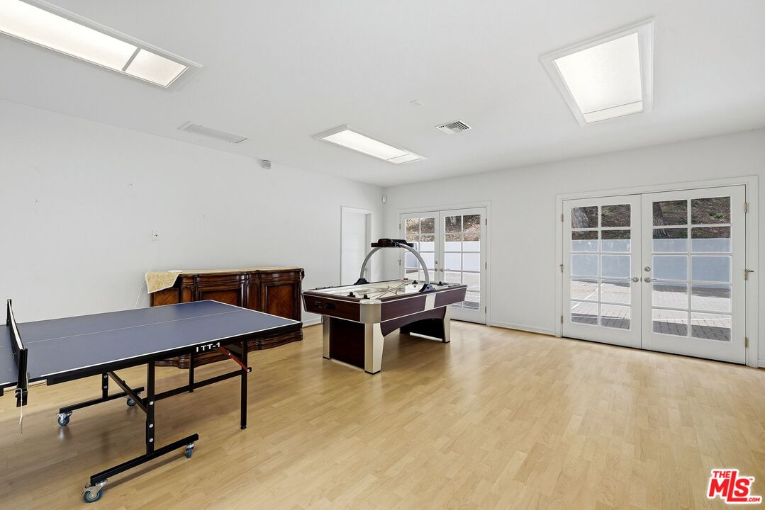 24317 Bridle Trail Road Hidden Hills, CA 91302 - Photo 35 of 37