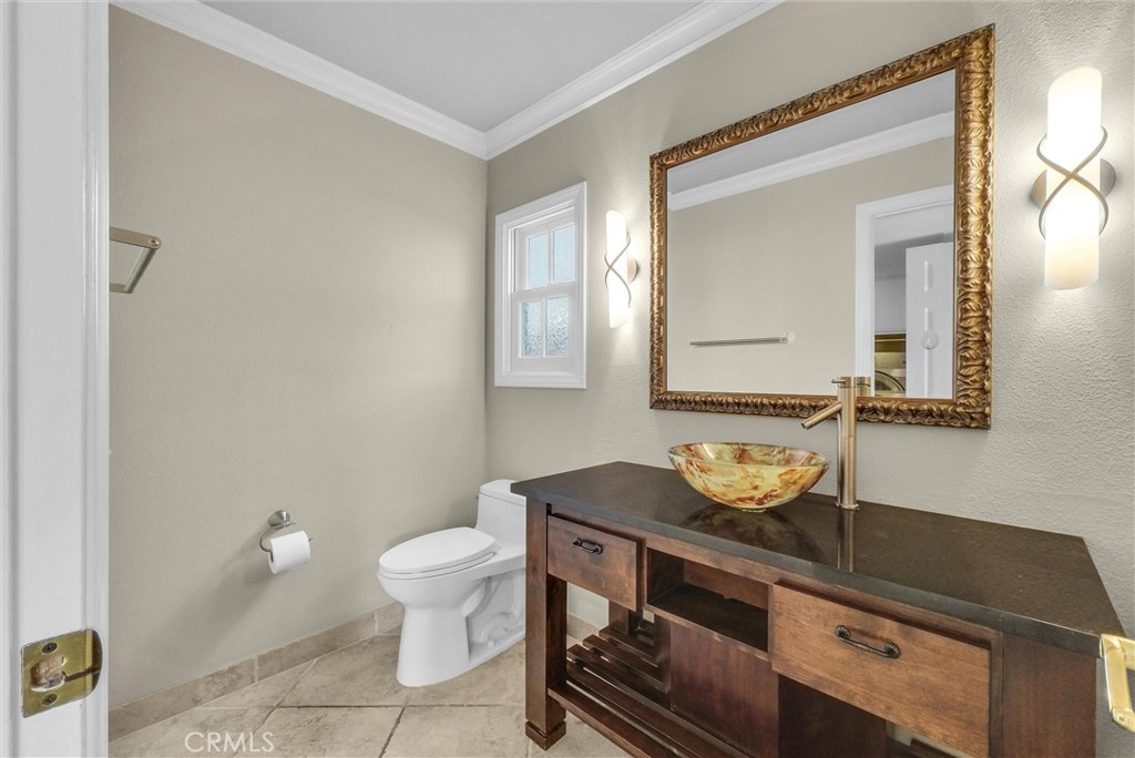 11 Hidalgo Irvine, CA 92620 - Photo 16 of 31