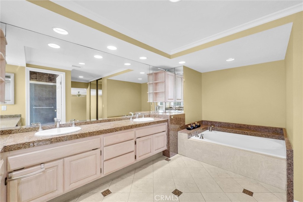 11 Hidalgo Irvine, CA 92620 - Photo 20 of 31