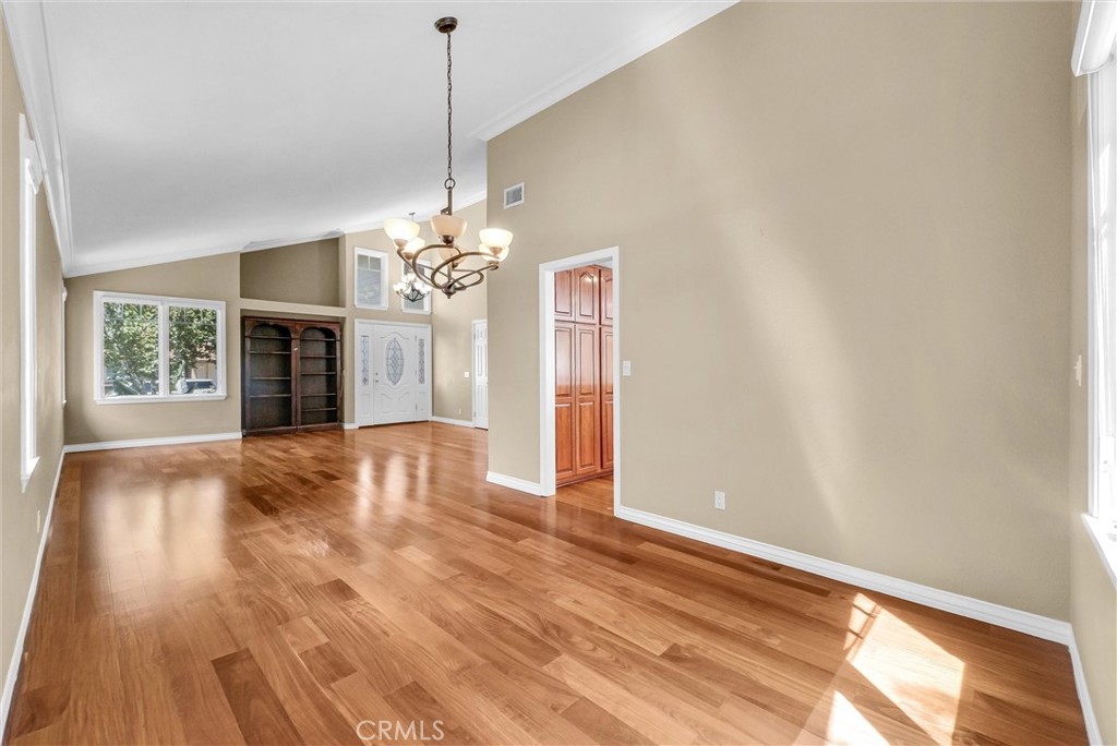 11 Hidalgo Irvine, CA 92620 - Photo 9 of 31