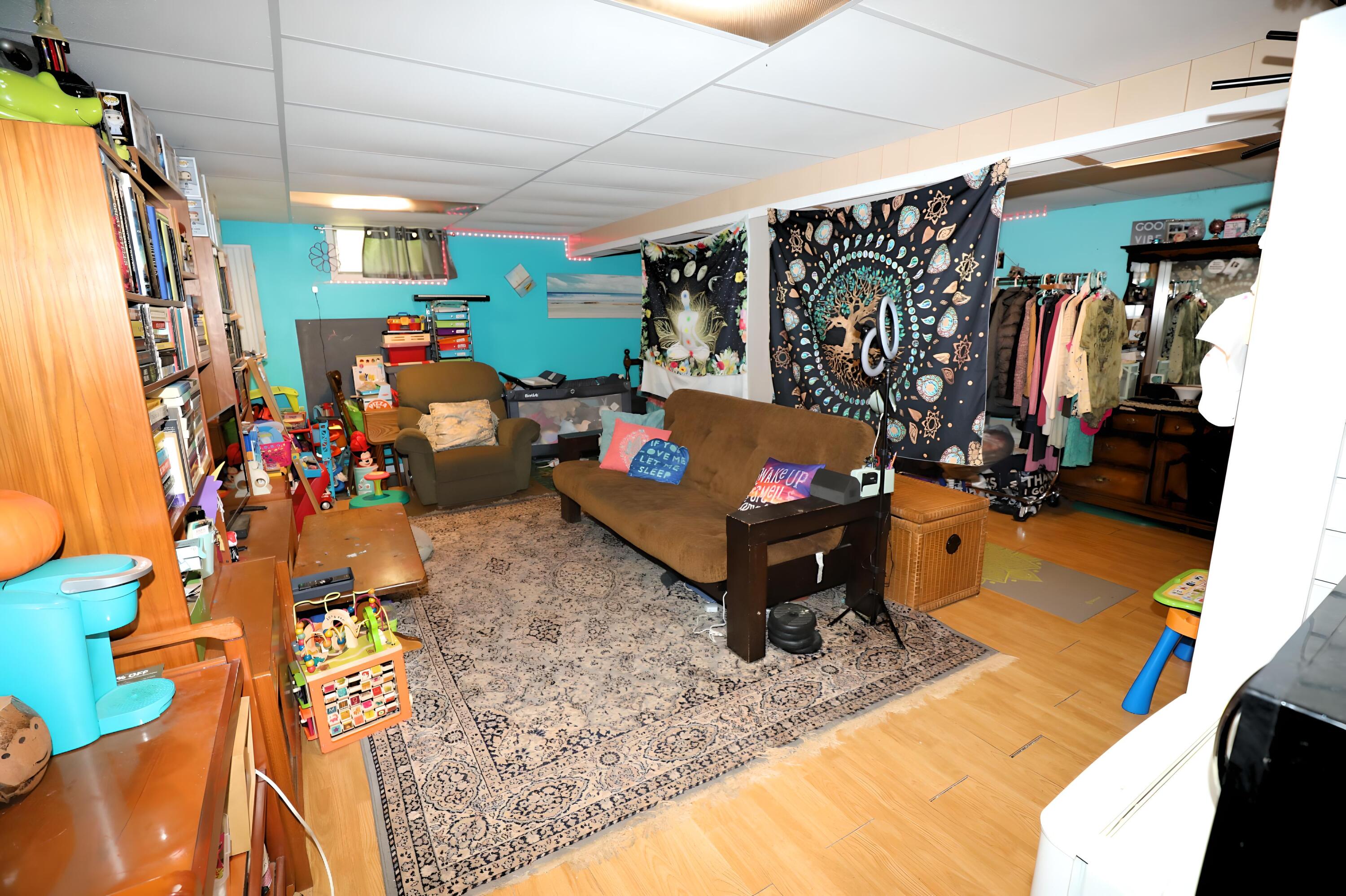 719 Homestead Avenue Effort, PA 18330 - Photo 26 of 33 Basement