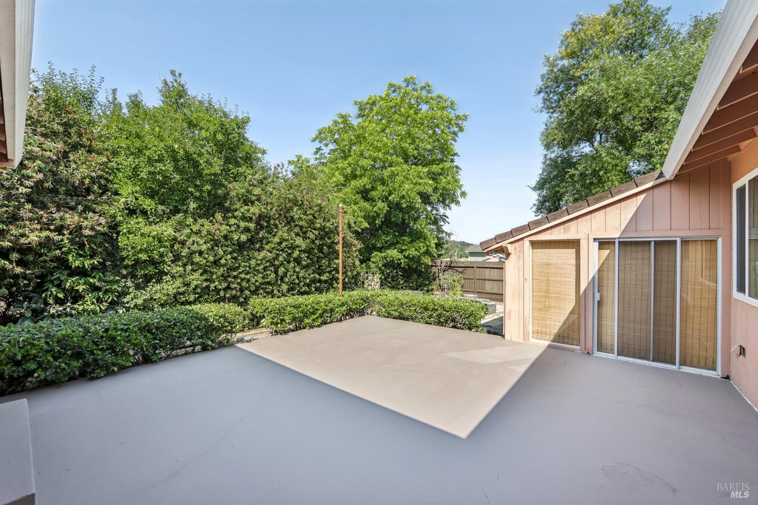 1050 Sunset Road Napa, CA 94558 - Photo 31 of 67 a view of a house with a yard