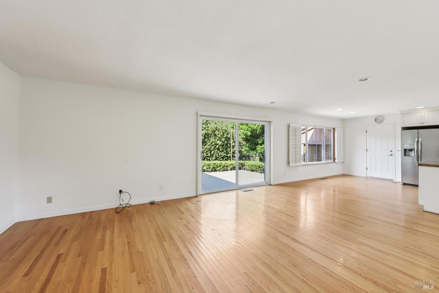 1050 Sunset Road Napa, CA 94558 - Photo 7 of 67 a view of a room with wooden floor and window