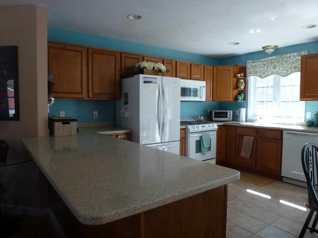 13 Ridge Drive, Unit 13 Middleboro, MA 02346 - Photo 7 of 18 Gallery Image 7