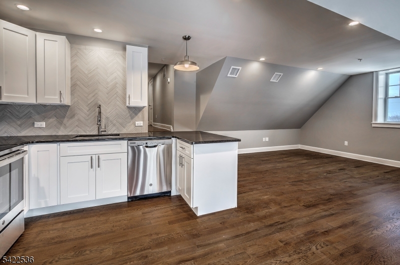 1934 Long Hill Road, Unit 3 Millington, NJ 07946 - Photo 3 of 22