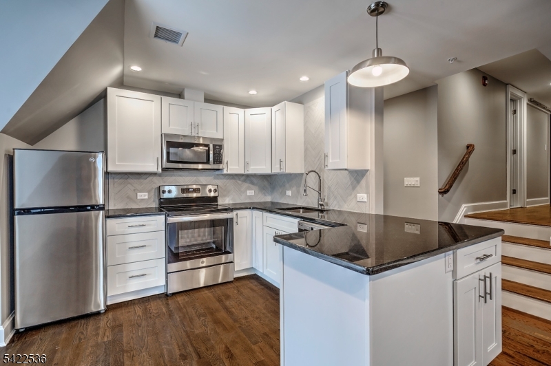 1934 Long Hill Road, Unit 3 Millington, NJ 07946 - Photo 4 of 22