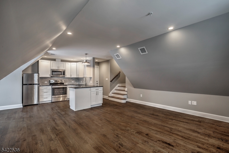 1934 Long Hill Road, Unit 3 Millington, NJ 07946 - Photo 5 of 22