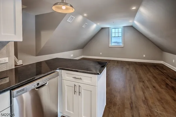 $3,000 | 1934 Long Hill Road, Unit 3, Millington, NJ 07946