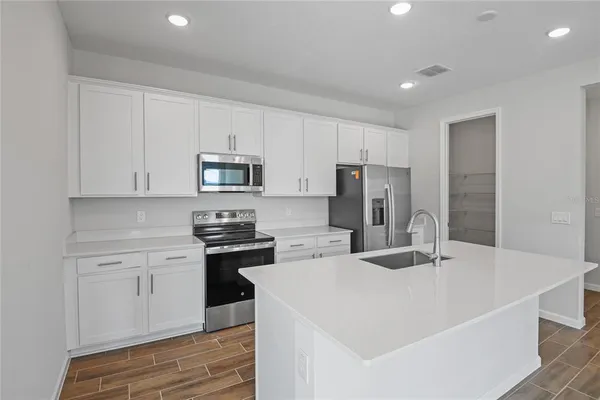 $459,950 | 660 Summit River Drive, Apopka, FL 32712