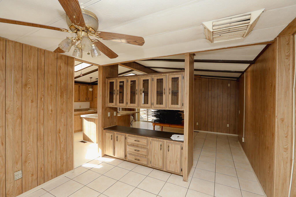 19019 Olinda Road Anderson, CA 96007 - Photo 13 of 52 19019 Olinda (10)