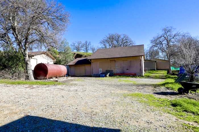 19019 Olinda Road Anderson, CA 96007 - Photo 31 of 52 IMG_0348