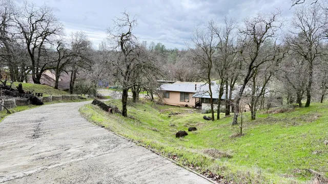 $299,000 | 19019 Olinda Road, Anderson, CA 96007