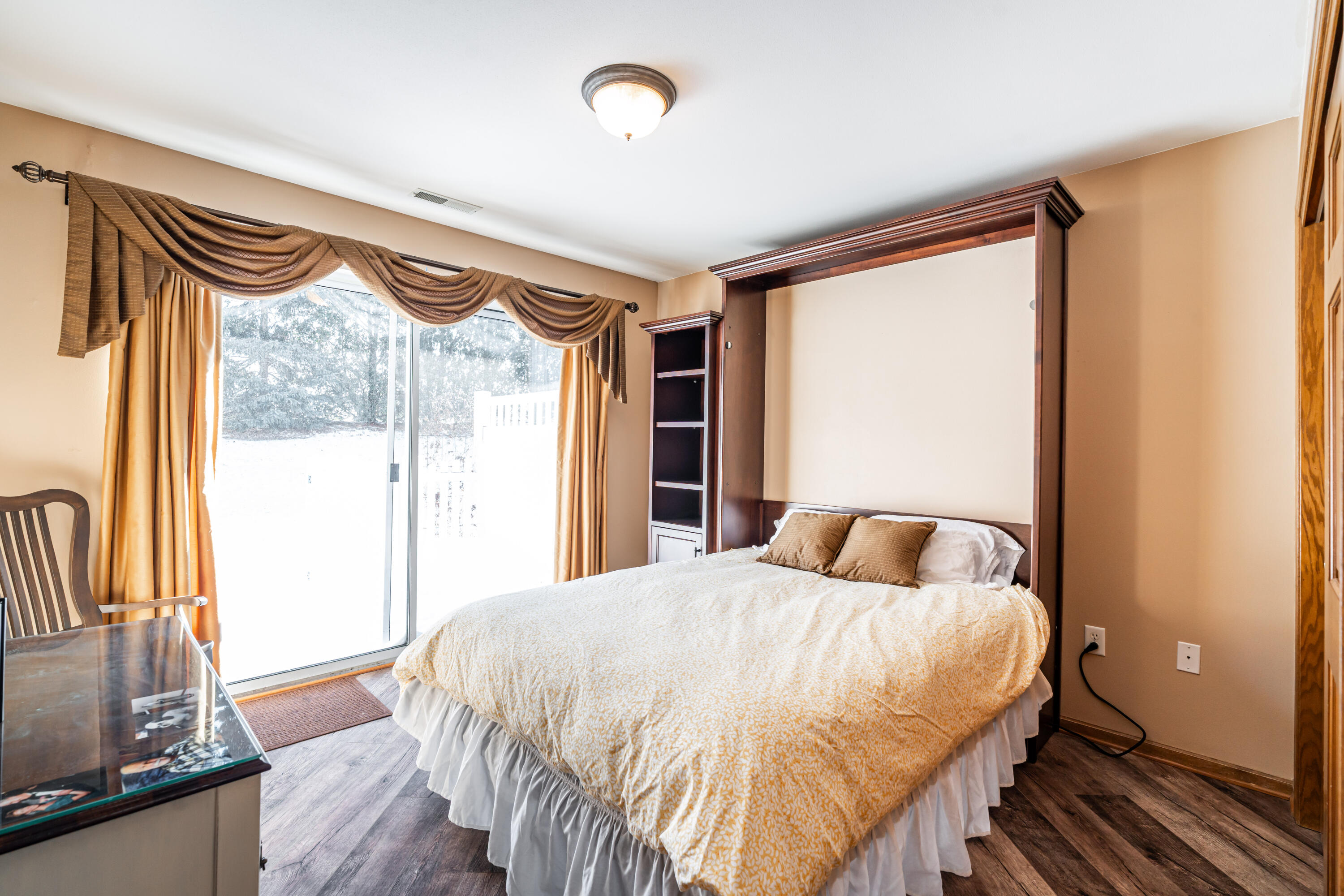 372 Hartford Square, Unit 6 Hartford, WI 53027 - Photo 18 of 36 Bedroom 2 Murphy Bed