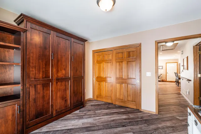 $274,900 | 372 Hartford Square, Unit 6, Hartford, WI 53027