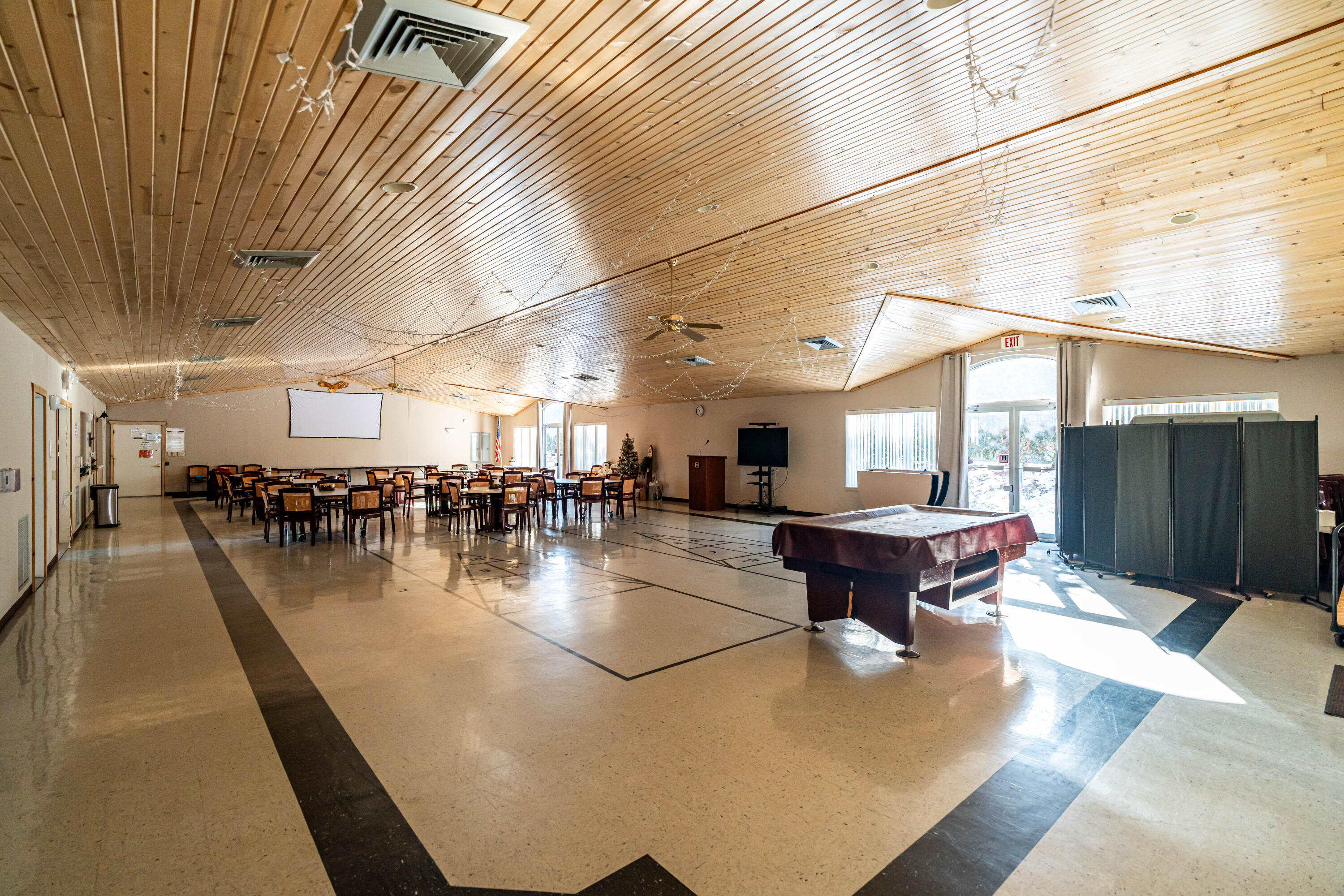 372 Hartford Square, Unit 6 Hartford, WI 53027 - Photo 31 of 36 Clubhouse