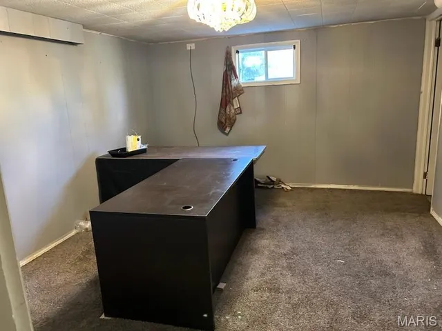 $133,000 | 220 South Pine Street, St. Elmo, IL 62458