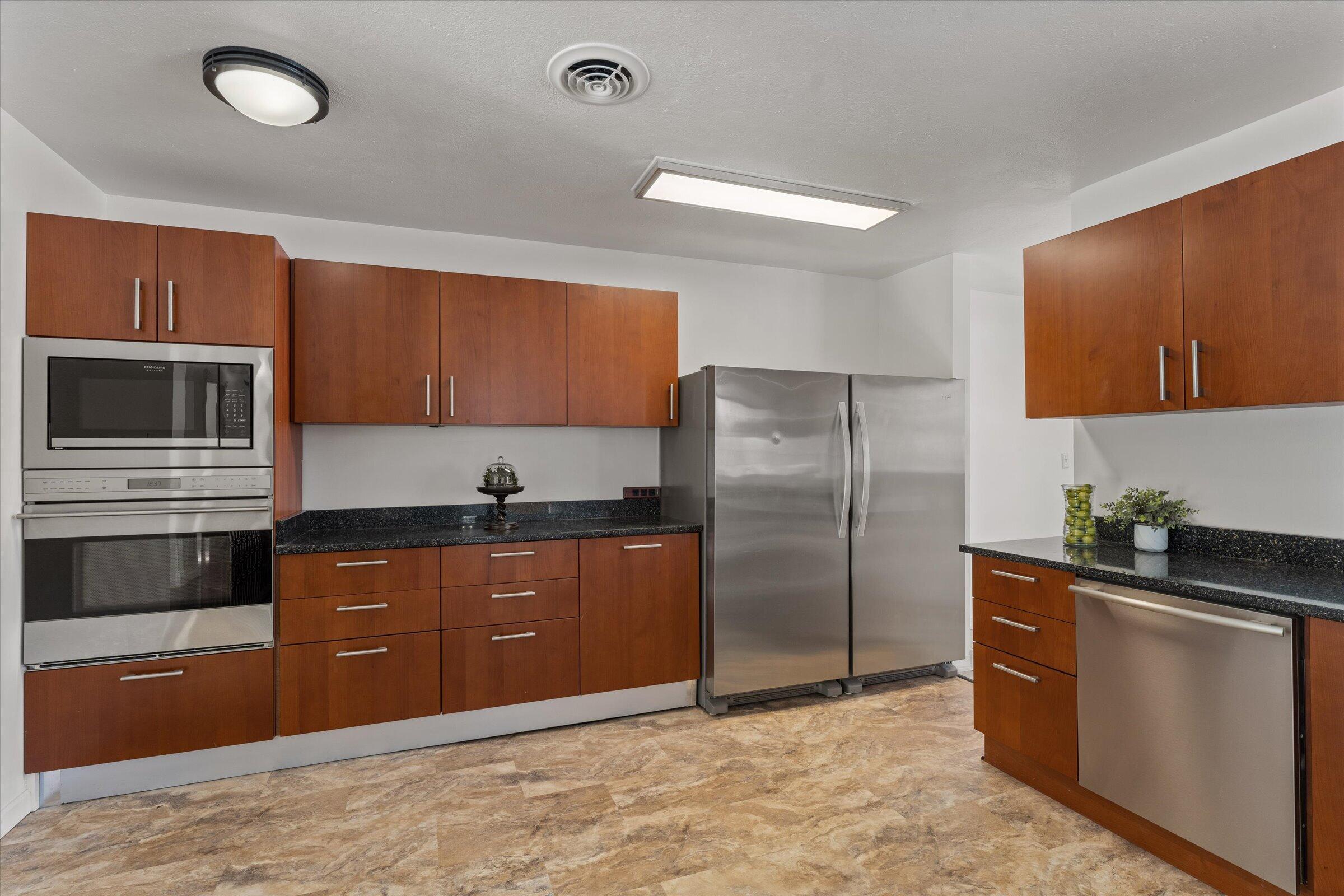 68030 Eagle Lake Road Edwardsburg, MI 49112 - Photo 12 of 46 13-DSC06113