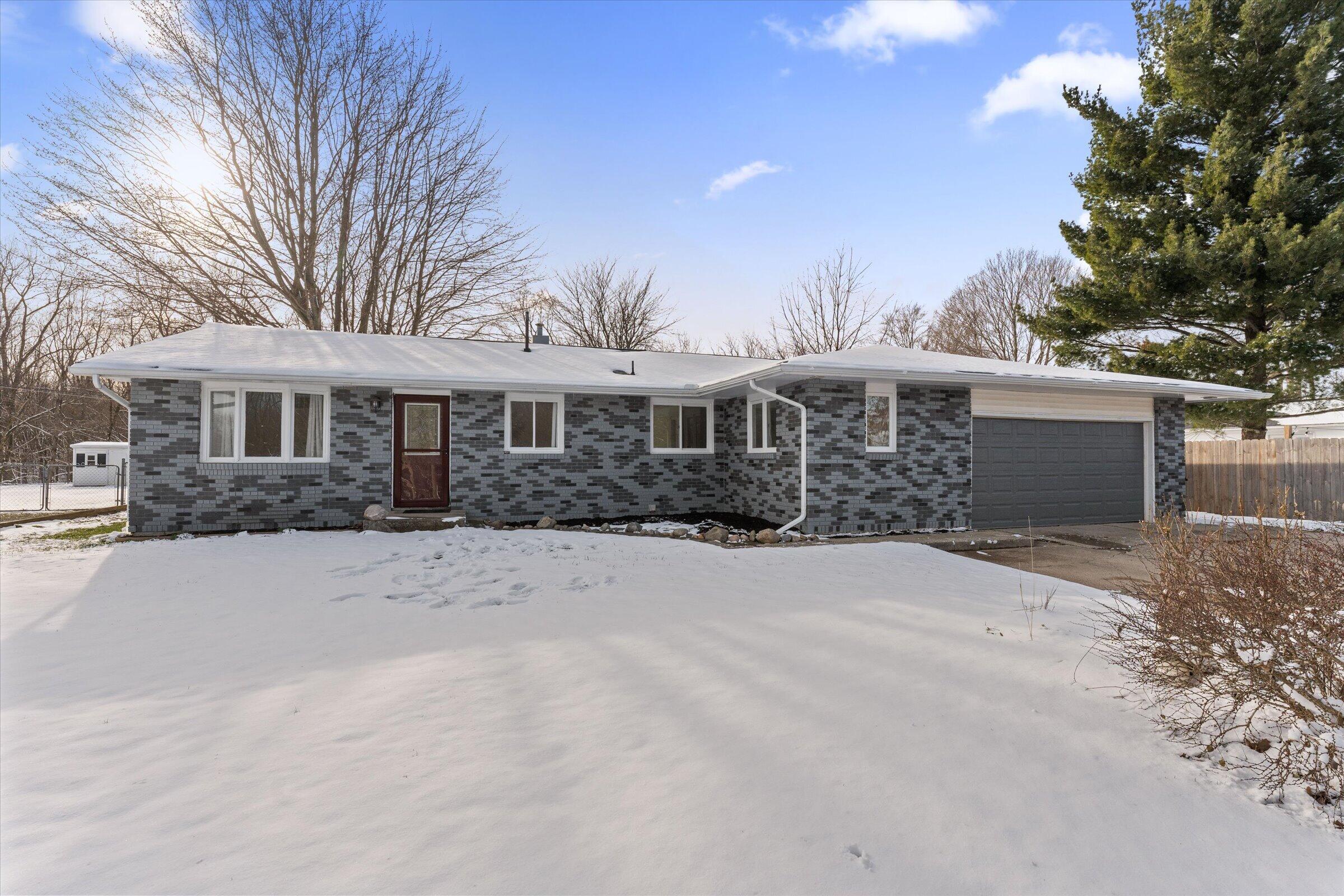 68030 Eagle Lake Road Edwardsburg, MI 49112 - Photo 2 of 46 02-DSC06188