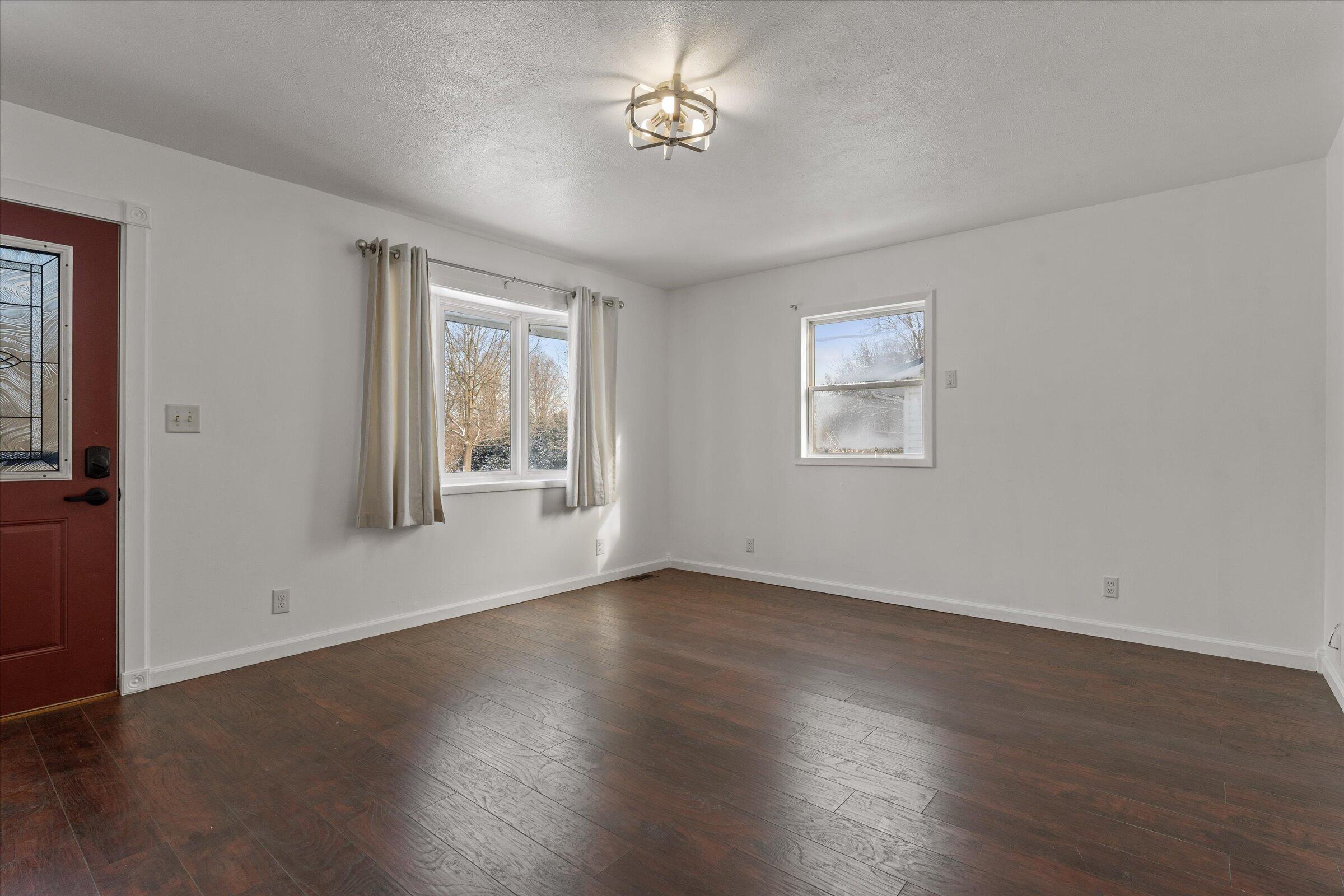 68030 Eagle Lake Road Edwardsburg, MI 49112 - Photo 5 of 46 05-DSC06078