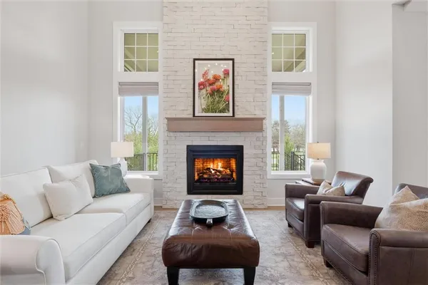 $1,175,000 | 10707 West 142nd Terrace, Overland Park, KS 66221