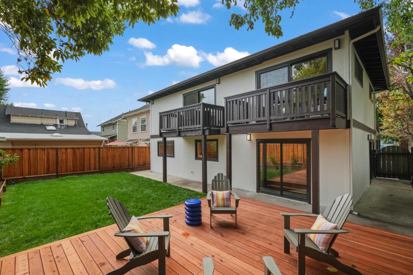 148 Myrtle Street Santa Cruz, CA 95060 - Photo 35 of 45 a view of a chairs and table on the roof deck