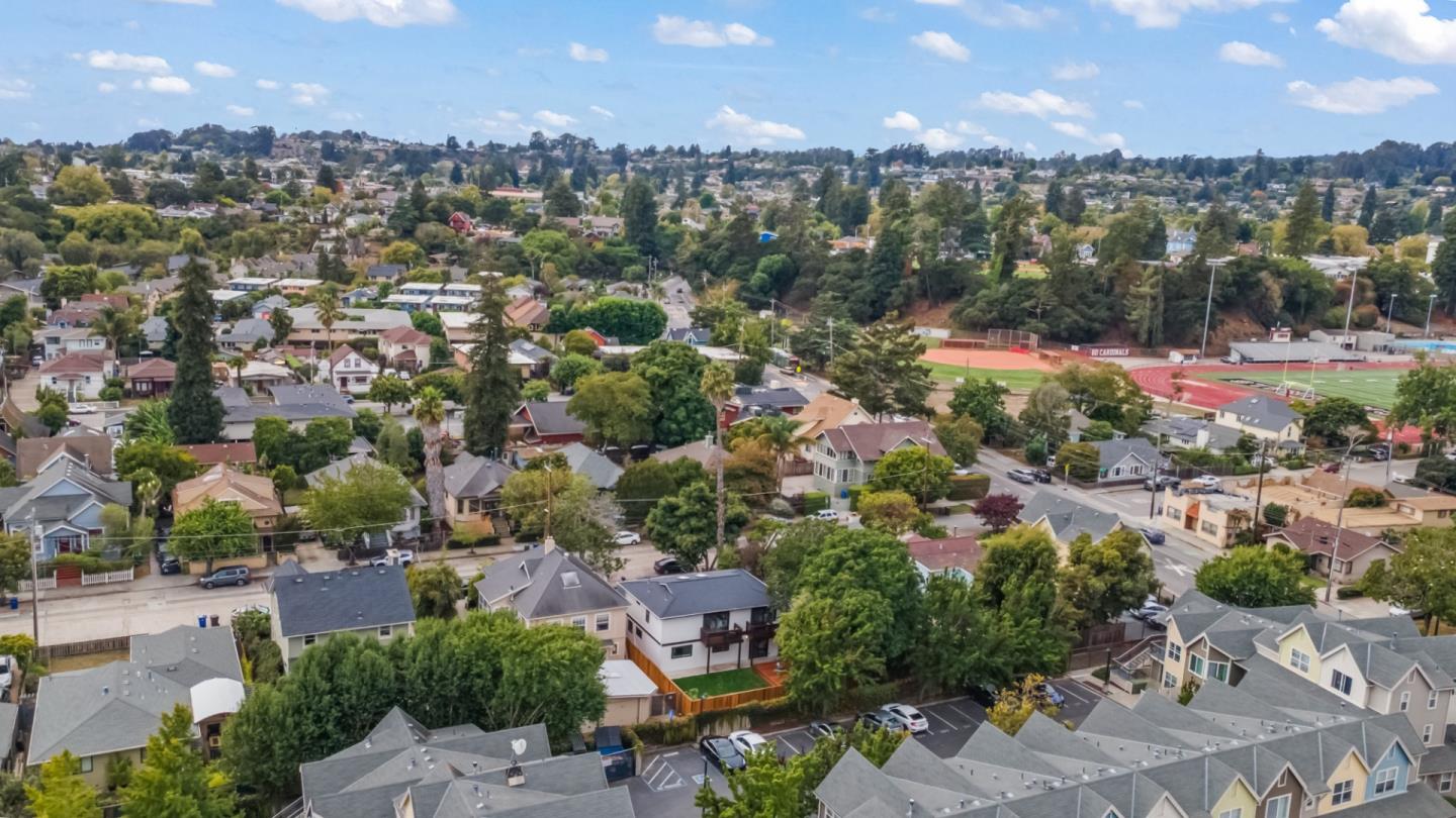 148 Myrtle Street Santa Cruz, CA 95060 - Photo 41 of 45 an aerial view of a city