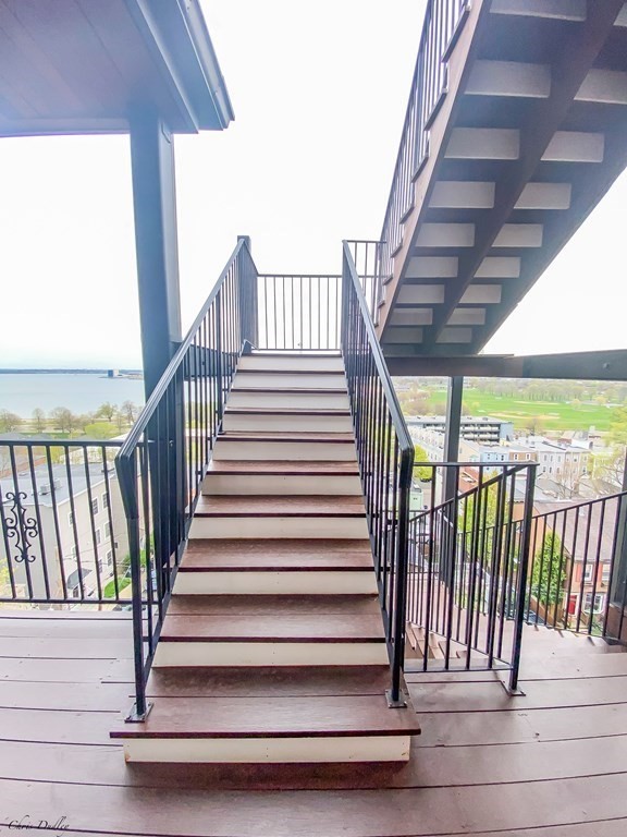 53 Thomas Park, Unit 9 Boston, MA 02127 - Photo 28 of 41 a view of entryway