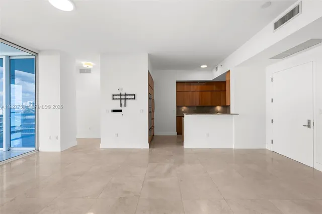 $17,000 | 50 South Pointe Drive, Unit 1107, Miami Beach, FL 33139