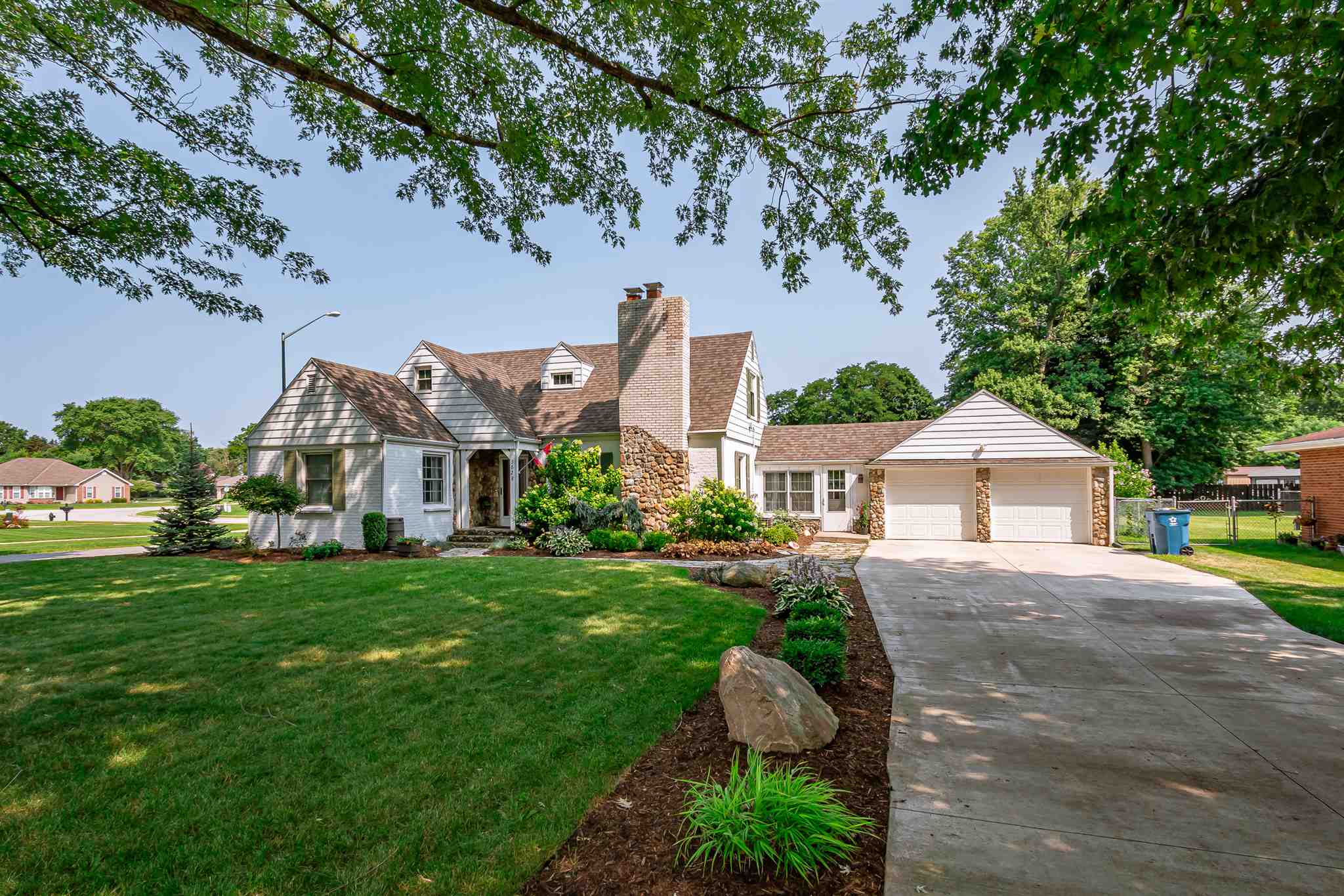 3628 Vistula Road Mishawaka, IN 46544 - Photo 3 of 36 Gallery Image 3