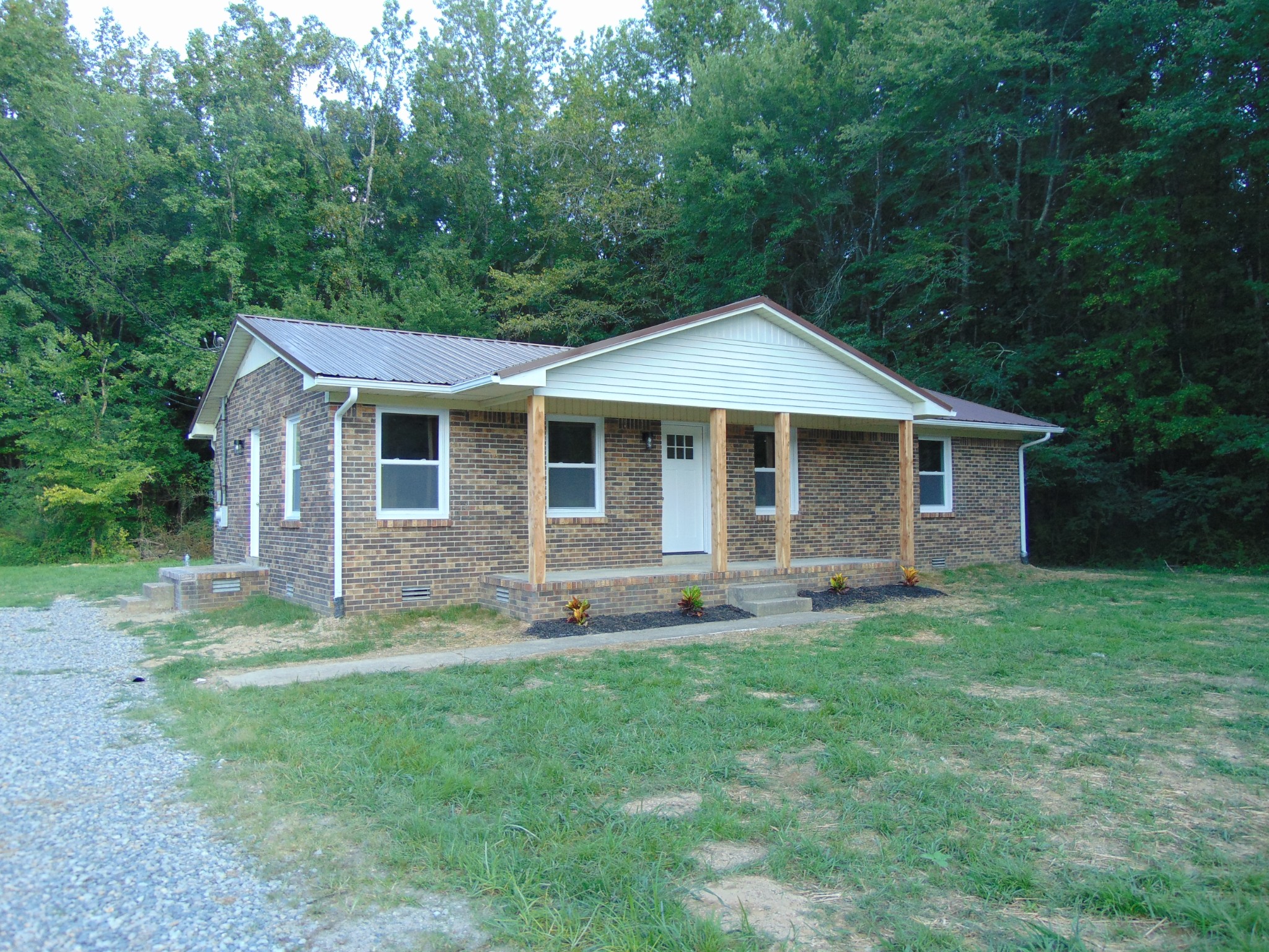 260 Wesley Chapel Road Lawrenceburg, TN 38464 - Photo 2 of 11