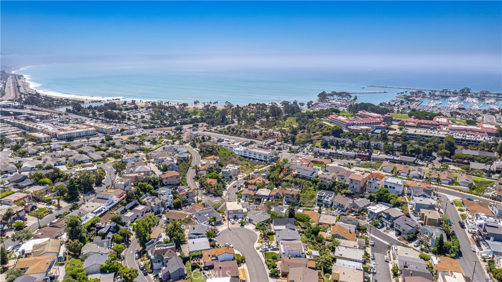 34052 Crystal Lantern Dana Point, CA 92629 - Photo 28 of 42 an aerial view of multiple house