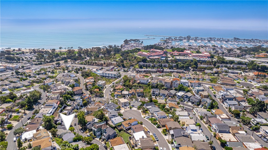 34052 Crystal Lantern Dana Point, CA 92629 - Photo 29 of 42 an aerial view of a city