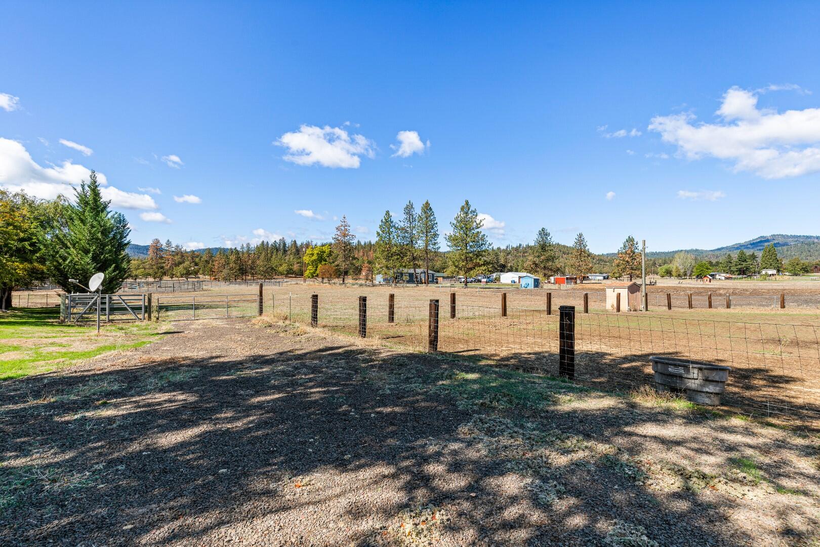 15638 Jones Road White City, OR 97503 - Photo 48 of 65 N43 Pasture Looking NW