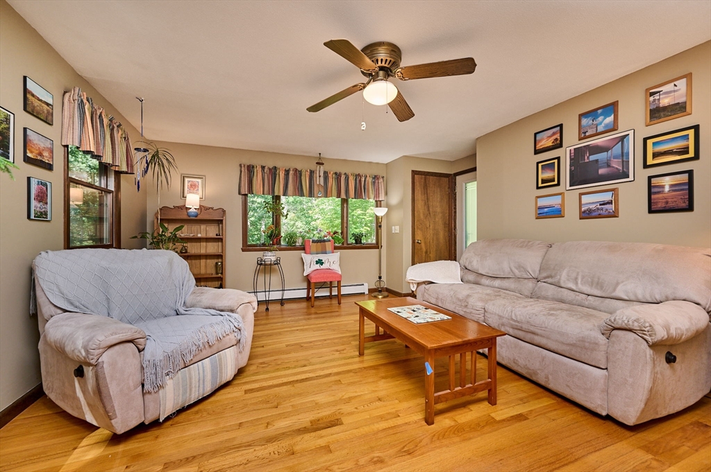 20 Cook Road Easthampton, MA 01027 - Photo 3 of 37