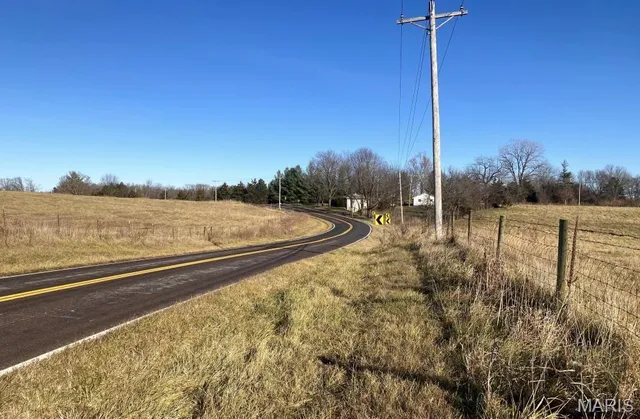 $157,500 | 3 Hwy M Highway, Hartsburg, MO 65039