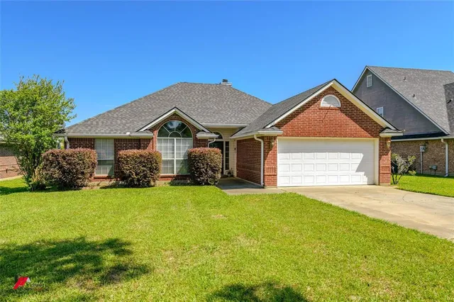 $245,900 | 3833 Lakeside Drive, Shreveport, LA 71119