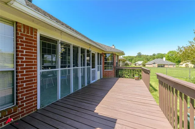 $245,900 | 3833 Lakeside Drive, Shreveport, LA 71119