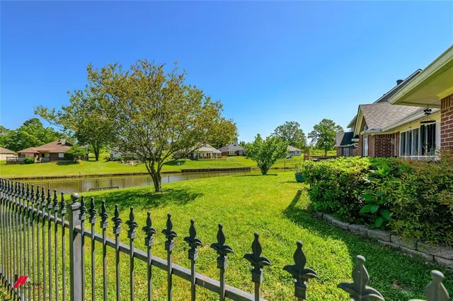 $245,900 | 3833 Lakeside Drive, Shreveport, LA 71119