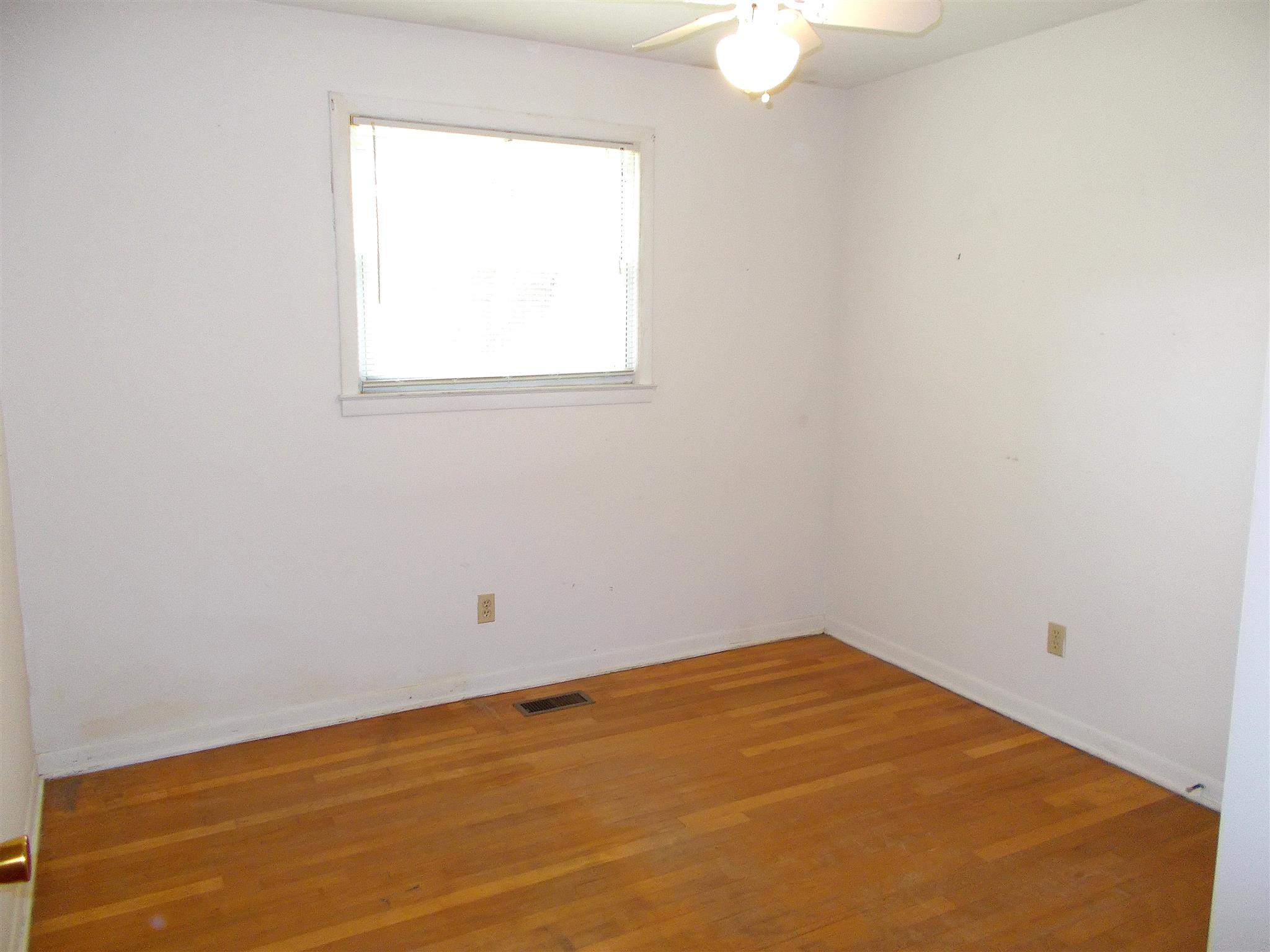 823 Blue Road Dickson, TN 37055 - Photo 13 of 30 Gallery Image 13