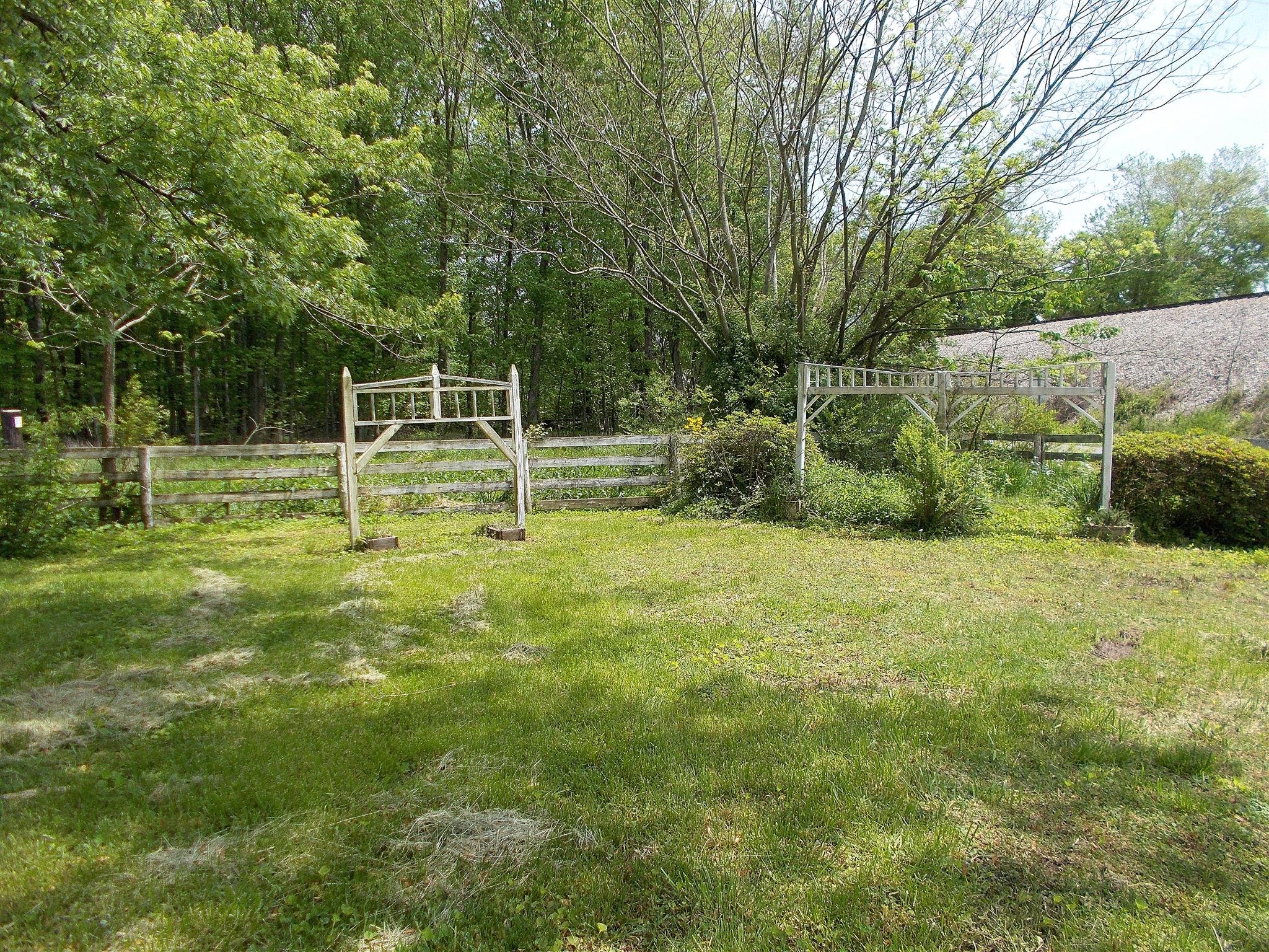 823 Blue Road Dickson, TN 37055 - Photo 5 of 30 Gallery Image 5