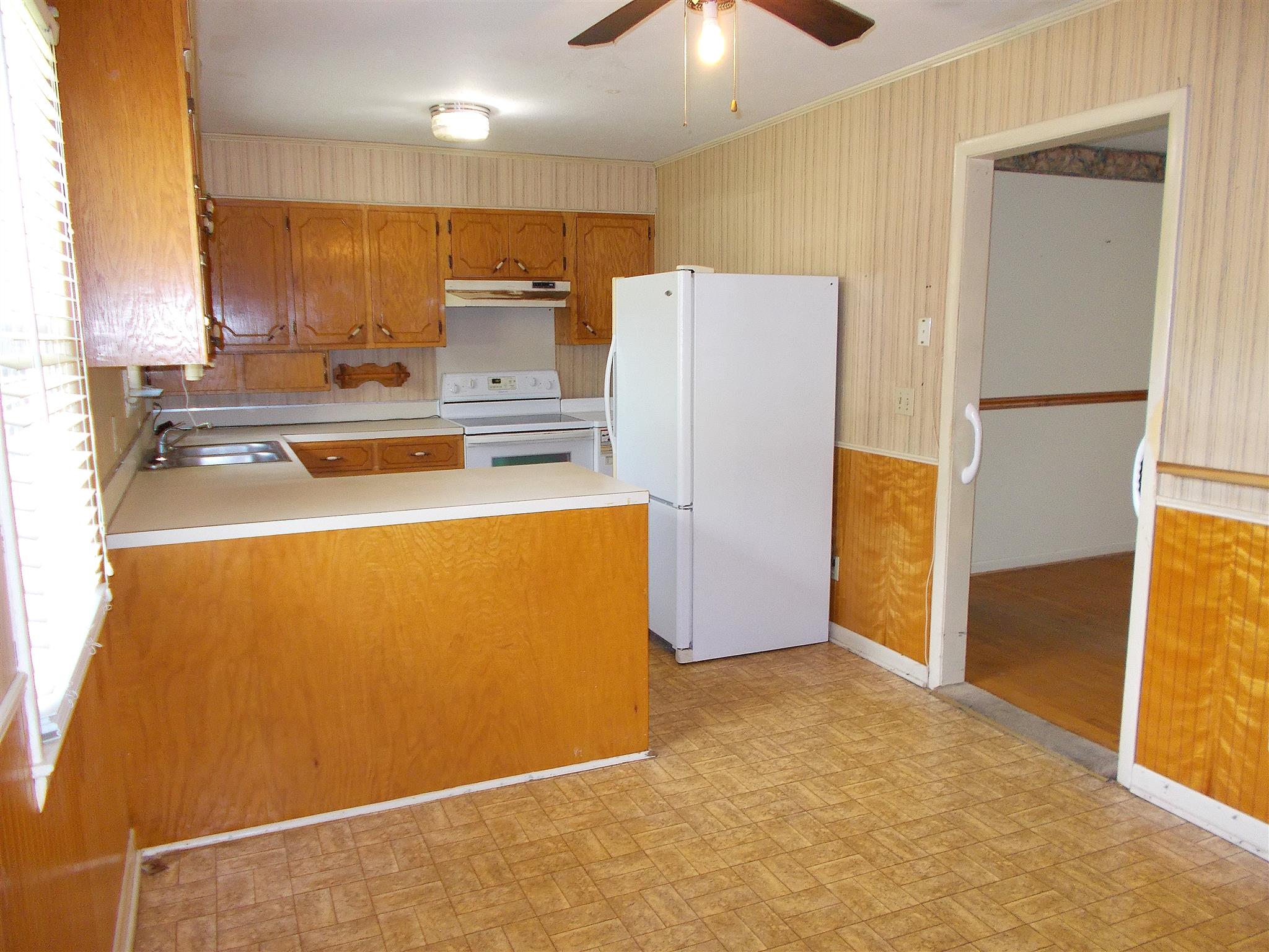 823 Blue Road Dickson, TN 37055 - Photo 6 of 30 Gallery Image 6