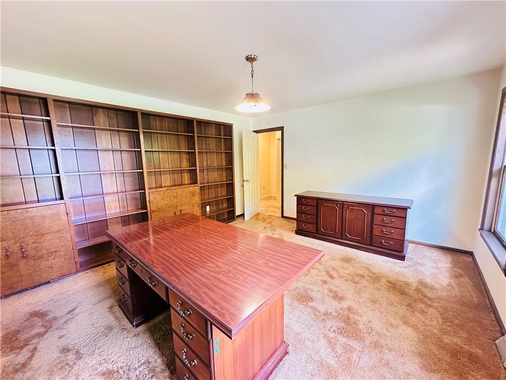 816 Belmont Road Butler, PA 16001 - Photo 8 of 39