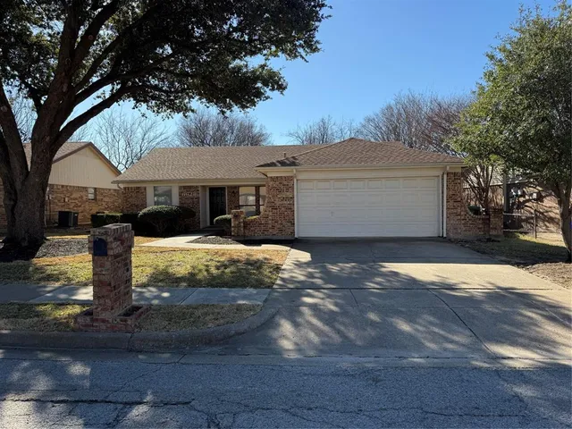 $2,150 | 6628 Fair Oaks Drive, Watauga, TX 76148