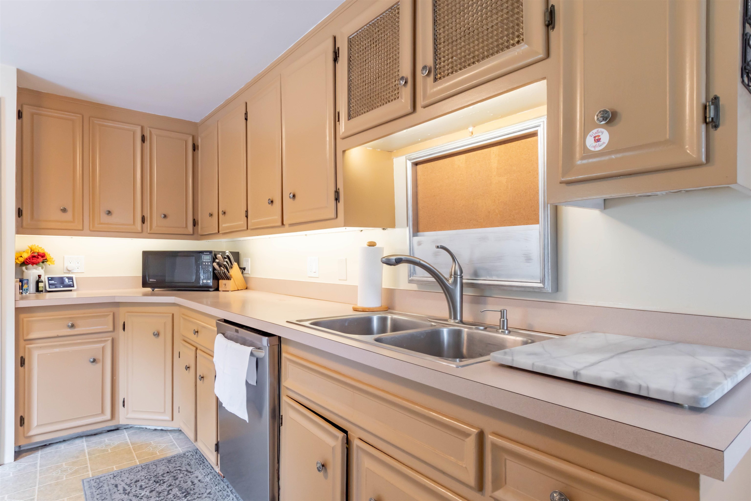 58 Taylor Street Nashua, NH 03060 - Photo 22 of 41