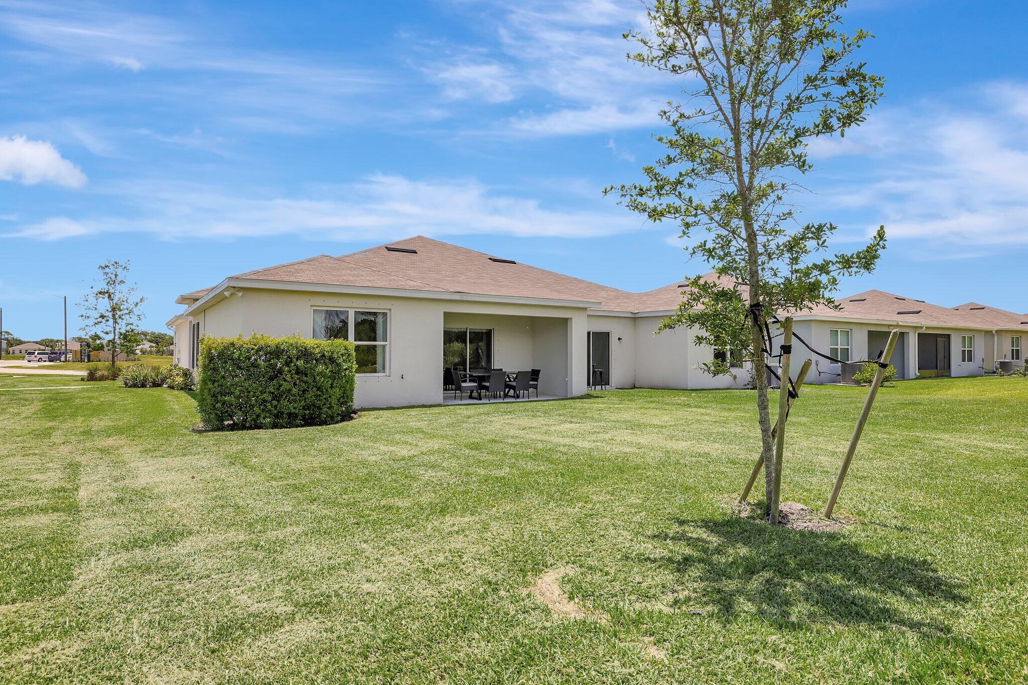 339 Raspberry Road Fort Pierce, FL 34981 - Photo 29 of 36 28-web-or-mls-632A7102