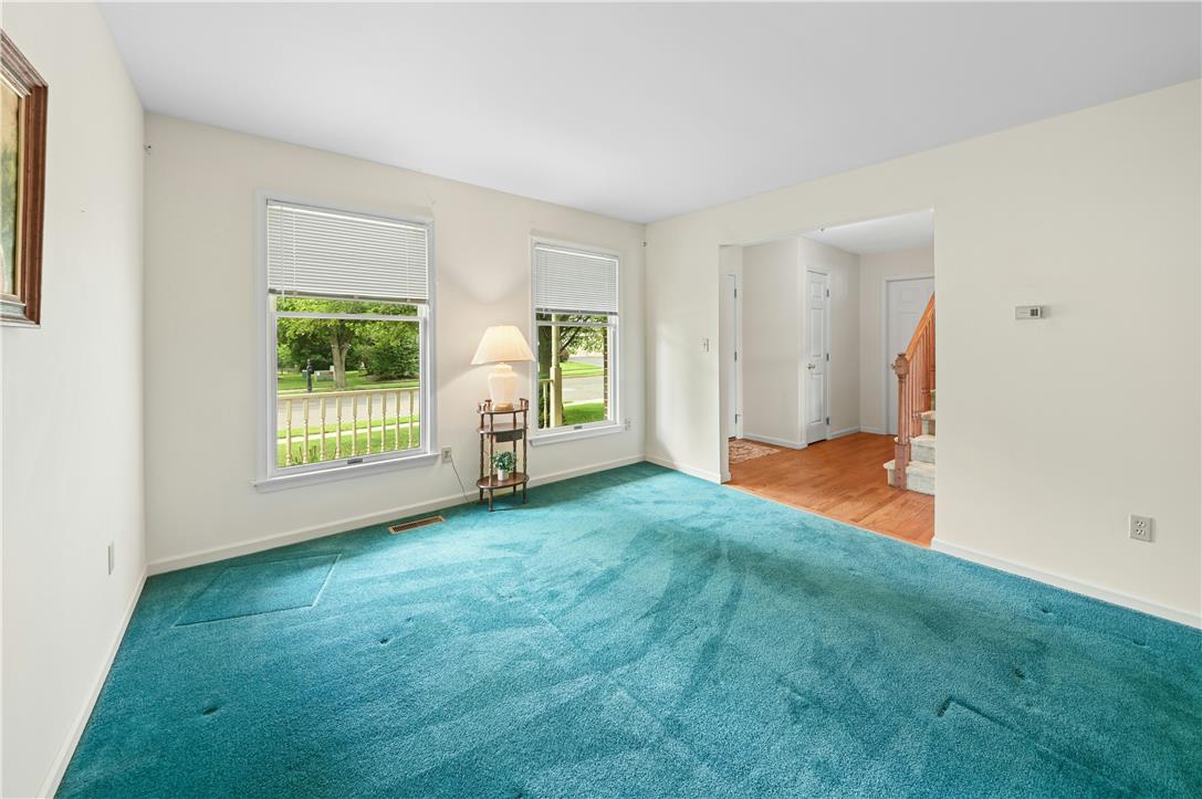 4245 Alder Road Bethlehem, PA 18020 - Photo 6 of 20